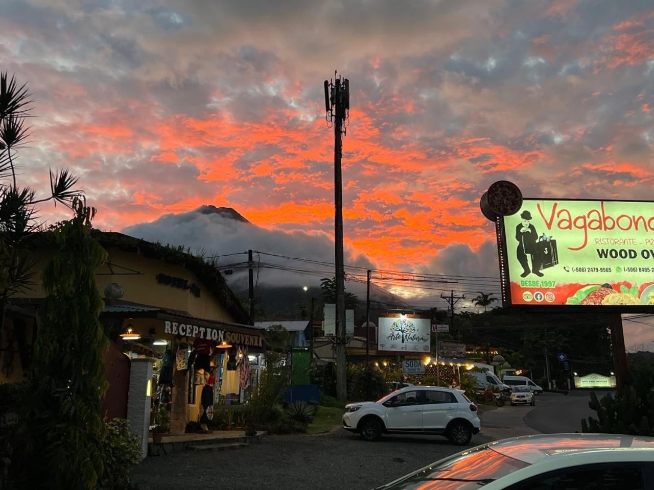 Hotel Arte Natura La Fortuna Exterior foto